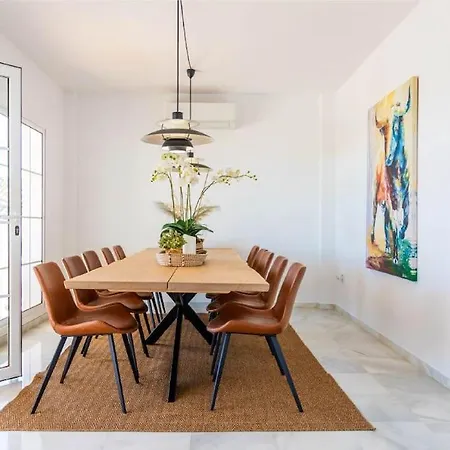 Villa Modern 5 Bedroom Villa, Private Pool, Mijas Golf *