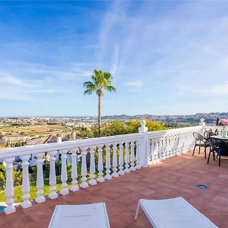 Modern 5 Bedroom Villa, Private Pool, Mijas Golf *