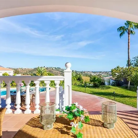 Modern 5 Bedroom Villa, Private Pool, Mijas Golf